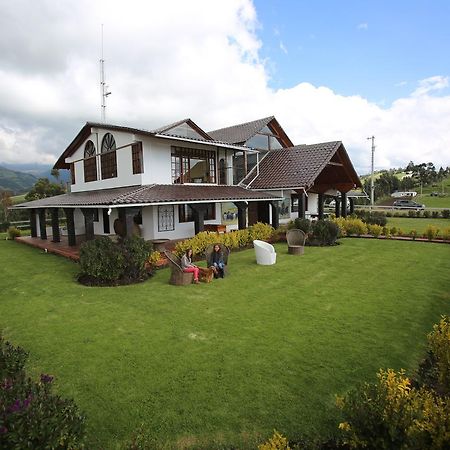 Hosteria Loma Larga Cayambe Bagian luar foto