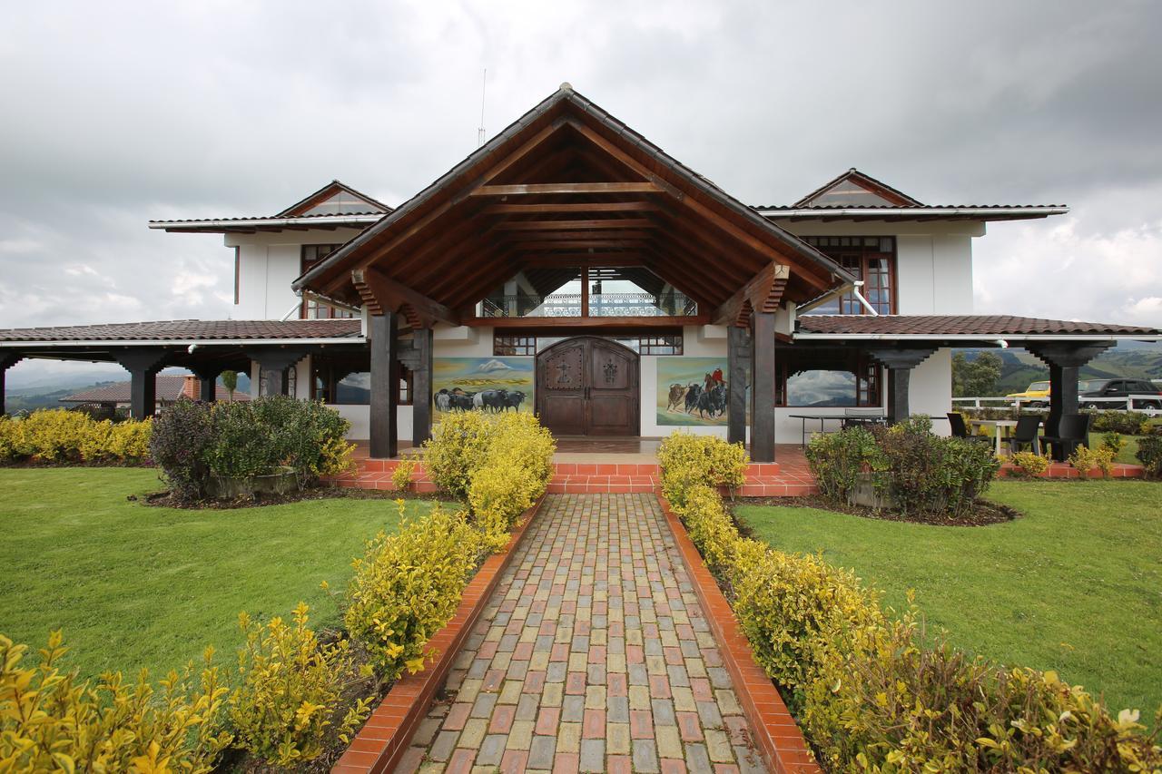 Hosteria Loma Larga Cayambe Bagian luar foto